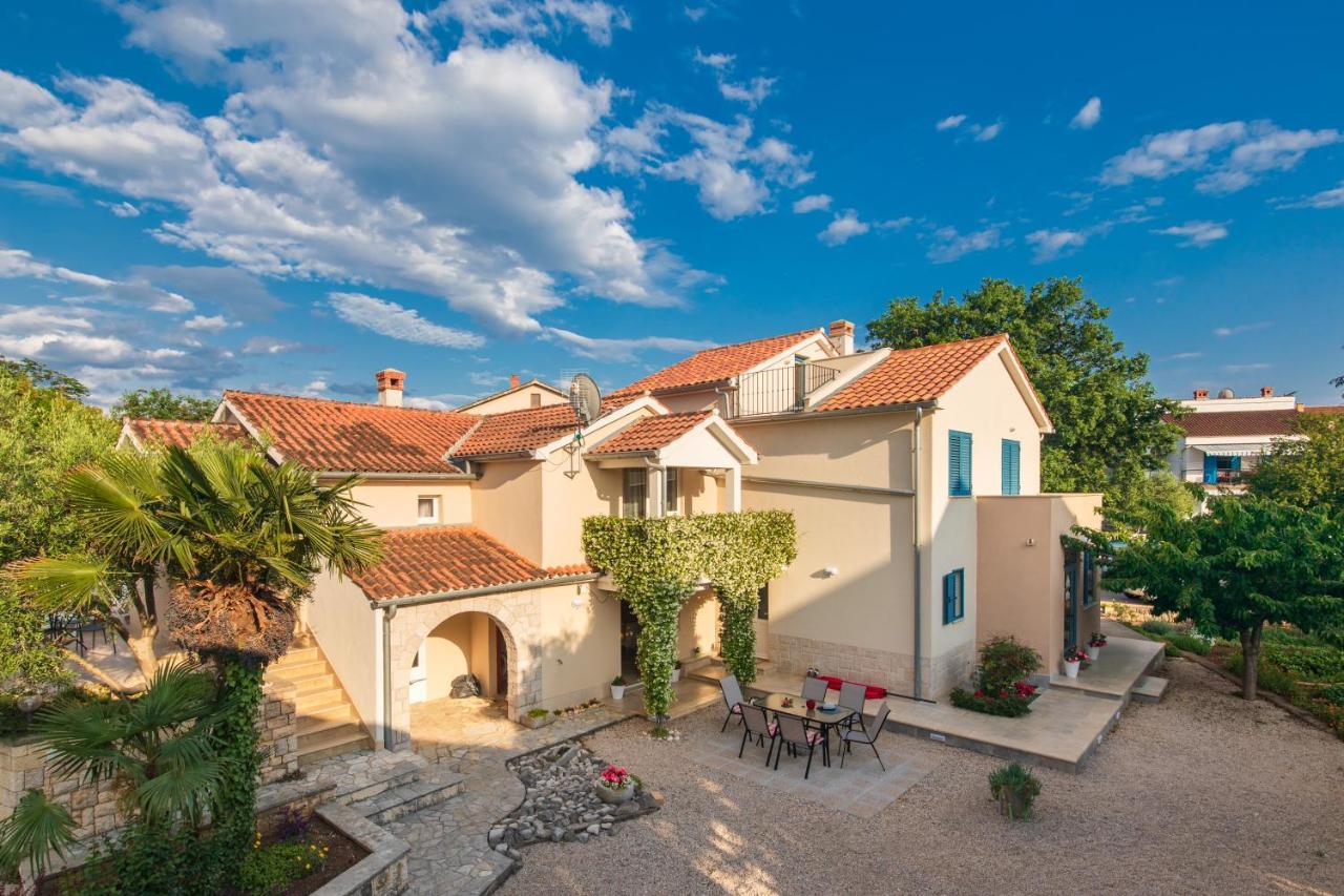 Apartman Ivona U Prizemlju マリンスカ エクステリア 写真